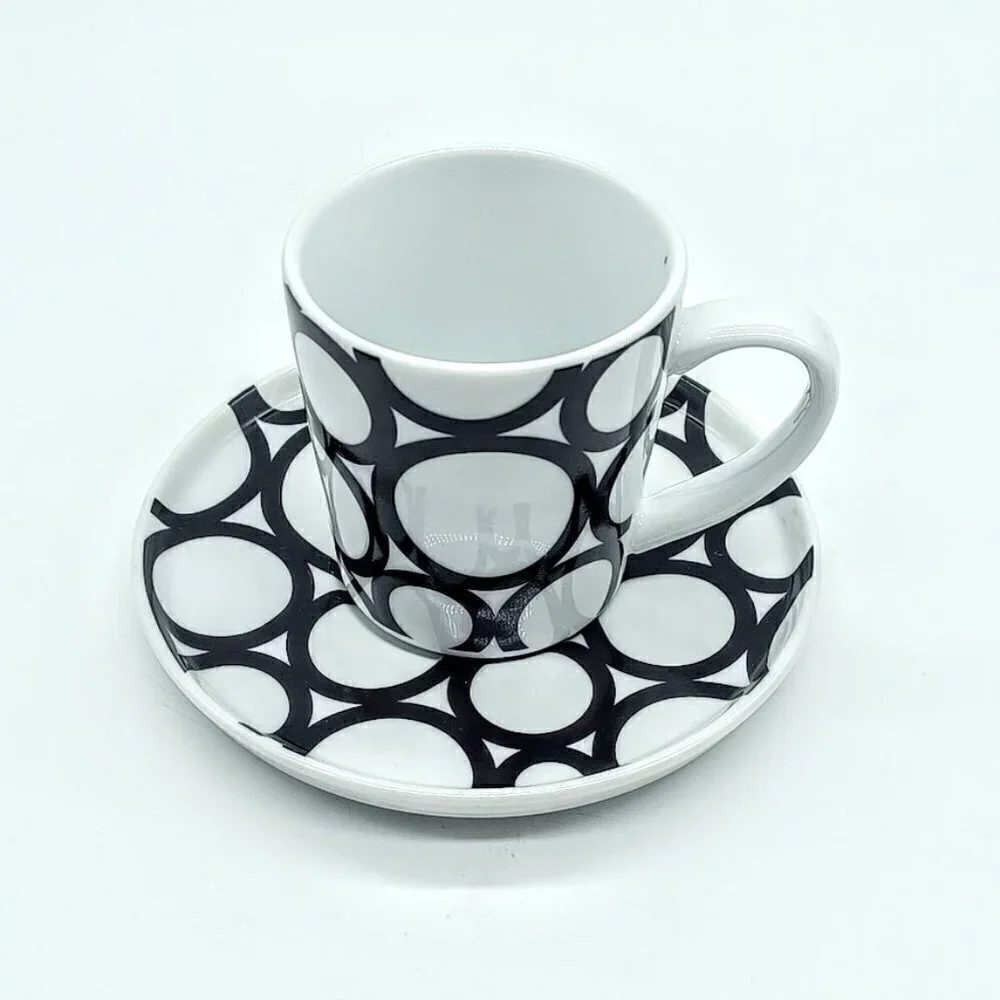 Crate & Barrel Demitasse Porcelain Espresso Cup Saucer 8-Pc Set